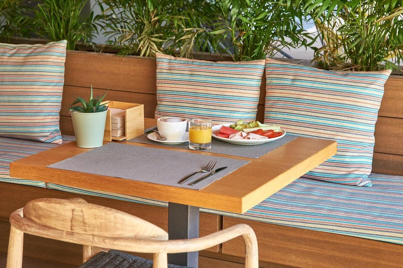 The Moods Oasis Hotel Barcelona